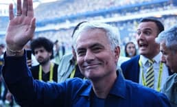 Fenerbahçe, Mourinho ile yollarını ayırdı: Hisseler nasıl tepki verdi?