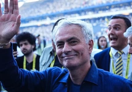 Fenerbahçe, Mourinho ile yollarını ayırdı: Hisseler nasıl tepki verdi?