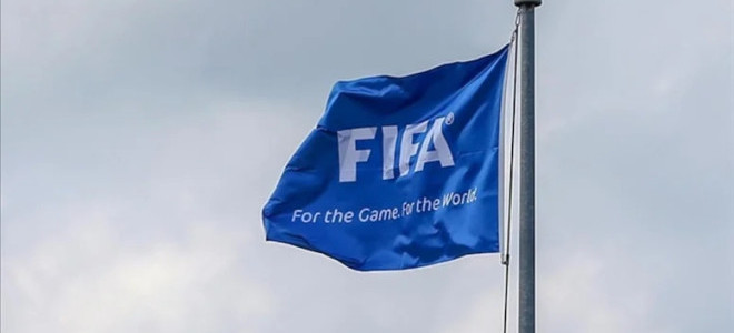 FIFA, iki Süper Lig ekibine transfer yasağı getirdi 