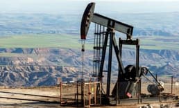 Fitch 2025 yılına ilişkin petrol fiyat tahminini açıkladı