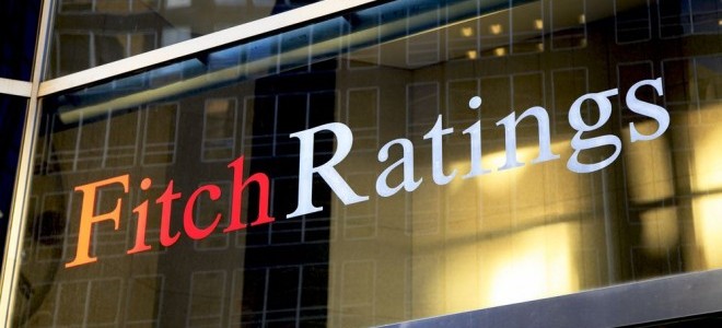 Fitch Arjantin'in kredi notunu 