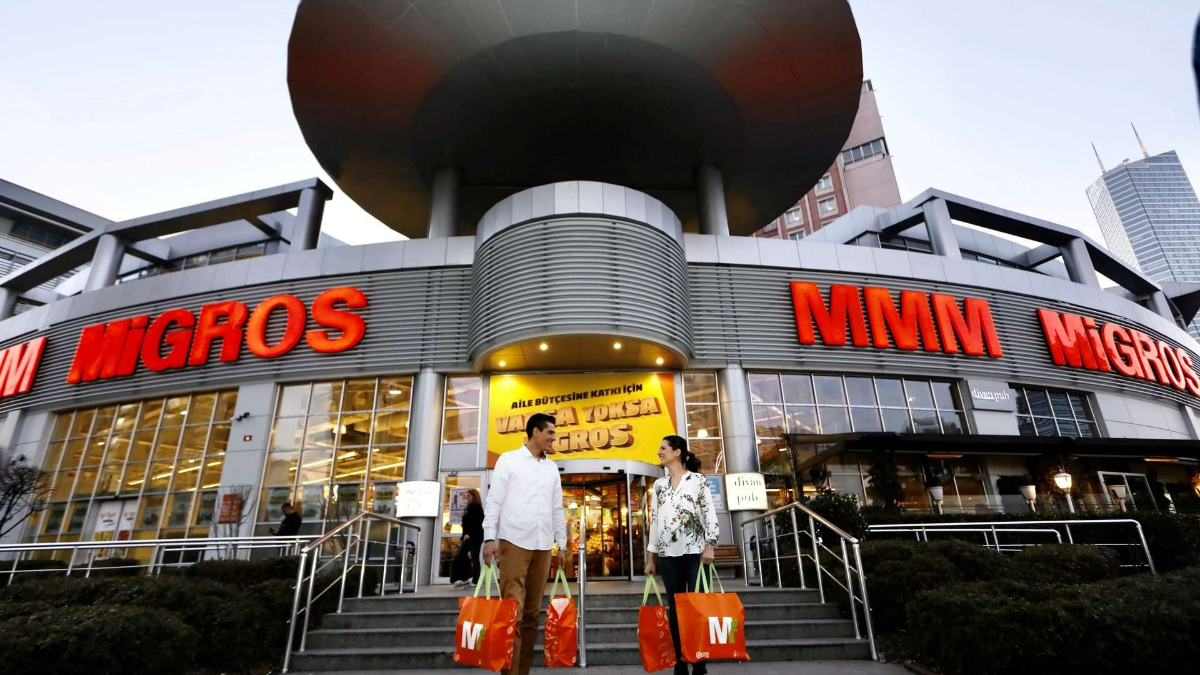 Fitch, Migros'un kredi notunu yükseltti