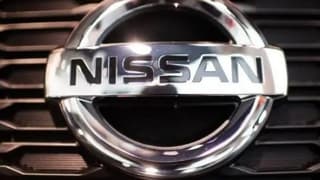 Fitch, Nissan’ın kredi notunu düşürdü