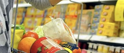 Fiyatı en çok artan ürün 'orta öğretim', en çok düşen 'hava yolu ile yolcu taşımacılığı' oldu