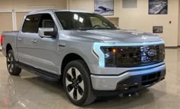 Ford, elektrikli aracı F-150 Lightning fiyatında 10 bin dolar indirime gitti