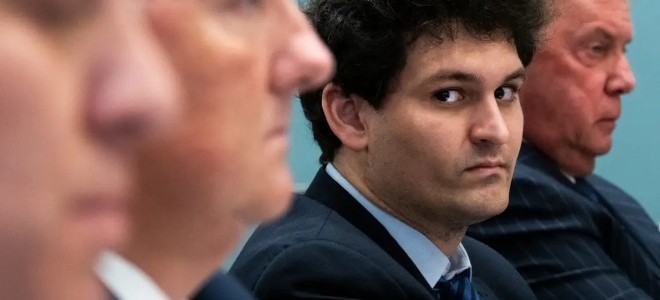 FTX kurucusunun 700 milyon dolarlık varlığına el konuldu 