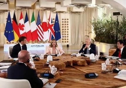 G7 ülkeleri, Rusya'nın dondurulan varlıklarından Ukrayna'ya 50 milyar dolar kredi verecek