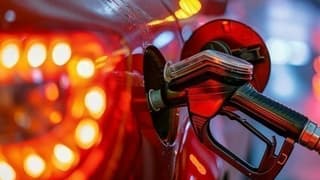 Gece yarısı tabela değişiyor: Motorinin ardından benzine zam geliyor