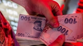 Gecelik faiz politika faizinin üzerine çıktı