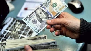 Gelişen ülke para birimleri güçlü dolar baskısı altında: Gözler Powell’da