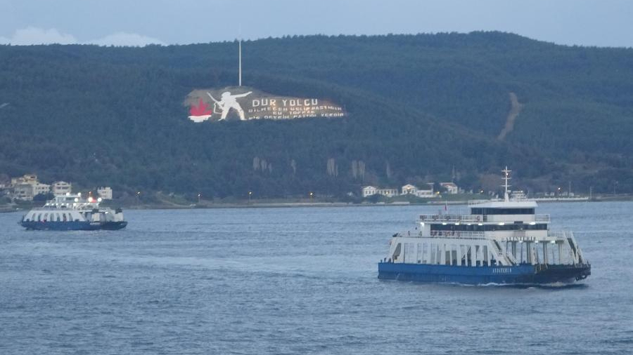 Gökçeada ve Bozcaada feribot seferleri iptal edildi