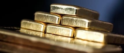 Gram altın 438 lira seviyelerinde 