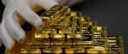 Ons altın, güçlü ABD verileri sonrasında 3 haftanın en düşüğünde