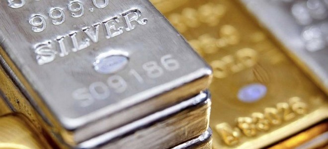 Gümüşte rekor yükseliş: Güvenli liman olma yolunda altını zorluyor