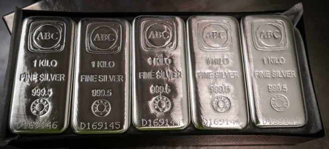 Gümüş fiyatları karışık bir seyir izliyor