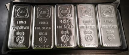 Gümüşte tarihi dalgalanma: Zirvesinden yüzde 10 geriledi