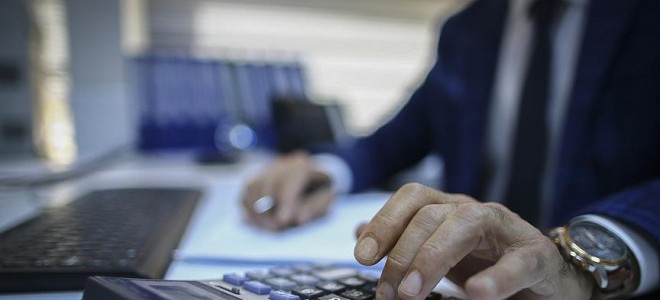 Güncellenen yıl sonu enflasyon beklentisine göre memur ve emekliler ne kadar maaş zammı alacak?