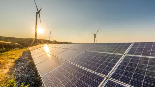 Güneş ve rüzgar enerjisi üst üste ikinci ayda da kömürü geride bıraktı