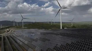 Güneş ve rüzgardan elektrik üretimi tüm zamanların zirvesine çıktı