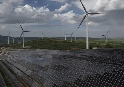 Güneş ve rüzgardan elektrik üretimi tüm zamanların zirvesine çıktı