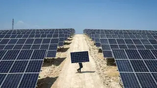Güneşten elektrik üretimi rekor tazeledi