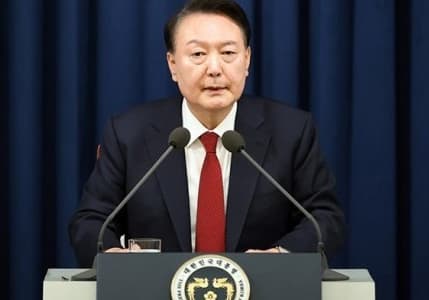 Güney Kore Devlet Başkanı Yoon görevden alındı