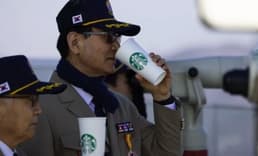 Güney Kore'nin Kuzey Kore sınırında Starbucks açıldı!