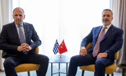 Hakan Fidan, Yunan mevkidaşı ile görüştü