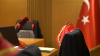 Hakim ve savcılara yönelik uyarma cezalarının kapsamı genişliyor