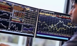 Halka arzlara yönelik yoğun katılım sonrası borsadaki yatırımcı sayısı 7,7 milyonu aştı