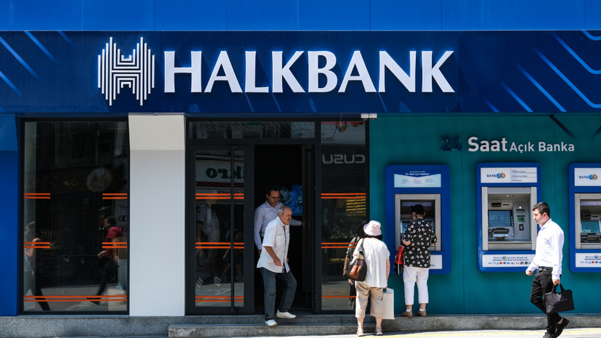 Halkbank denetim için Ernst&Young'ı görevlendirdi