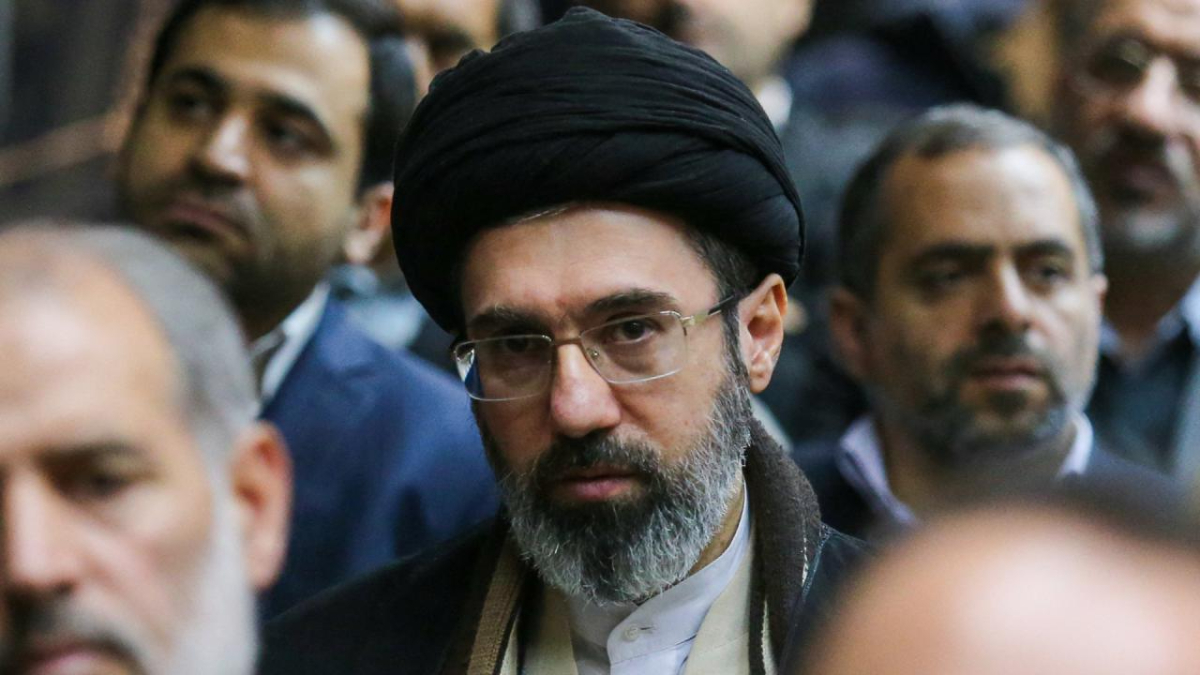 Hamaney: Düşman hibrit savaşa yöneldi