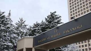 Hazine iki ihalede 32,2 milyar TL borçlanmaya gitti