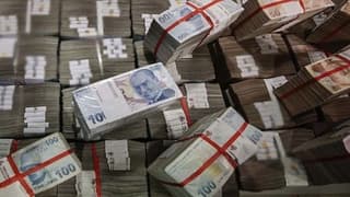 Hazine iki ihalede 66,7 milyar TL borçlandı