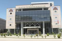 Hazine iki tahvil ihalesiyle 45,6 milyar lira borçlandı