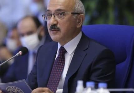 Hazine ve Maliye Bakanı Lütfi Elvan'dan döviz açıklaması