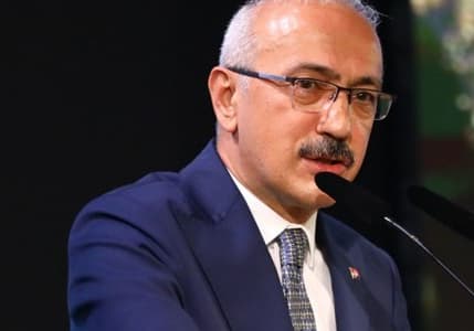 Hazine ve Maliye Bakanı Lütfi Elvan görevinden istifa etti