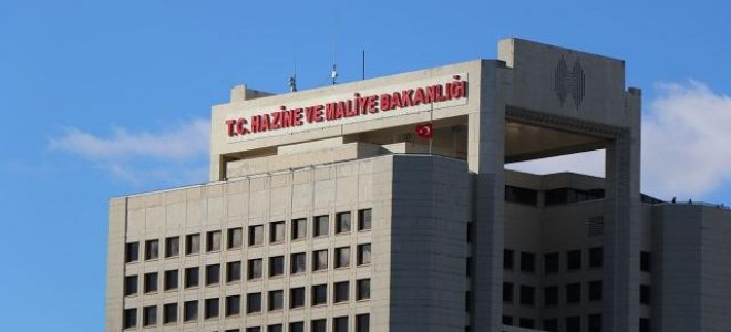 Dolar/TL Hazine ve Maliye Bakanlığı'nın yeni adımları açıklaması öncesinde düşüşe geçti