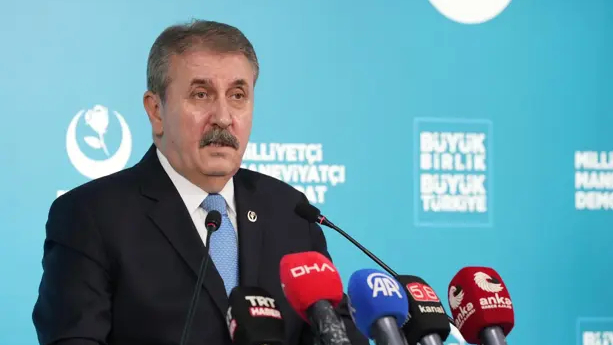 “Hiçbir partiye Hazine yardımı yapılmasın, para emeklilere verilsin”