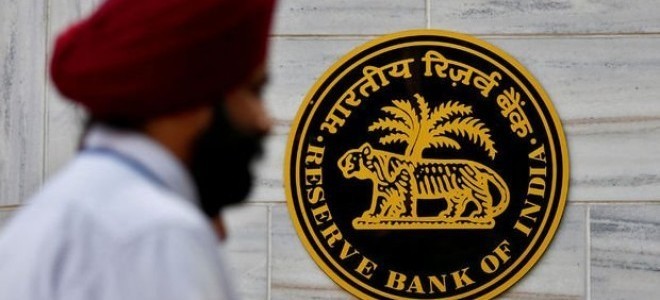 Hindistan Merkez Bankası beş yıl sonra ilk kez faiz indirdi