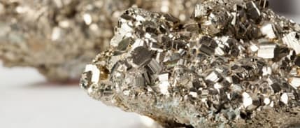 Hisse senetlerindeki artış etkisiyle değerli metaller düştü