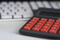 Hizmet üretimi şubatta arttı