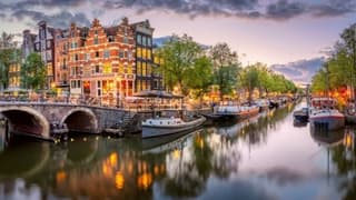 Hollanda'dan turizmi kısıtlamak için yeni karar