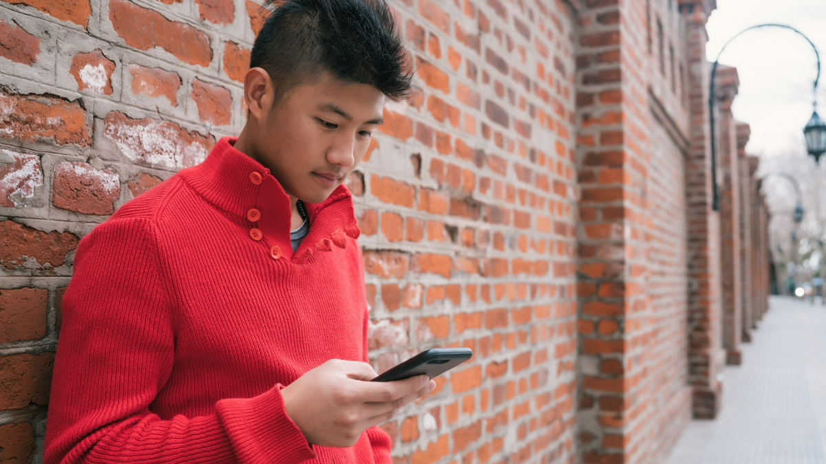 Hong Kong'da polise dijital şifreleri talep etme yetkisi verildi