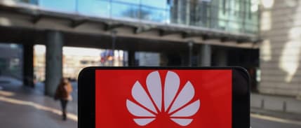 Huawei'in Avrupa Birliği kurumlarındaki geniş erişim ağı tartışılıyor