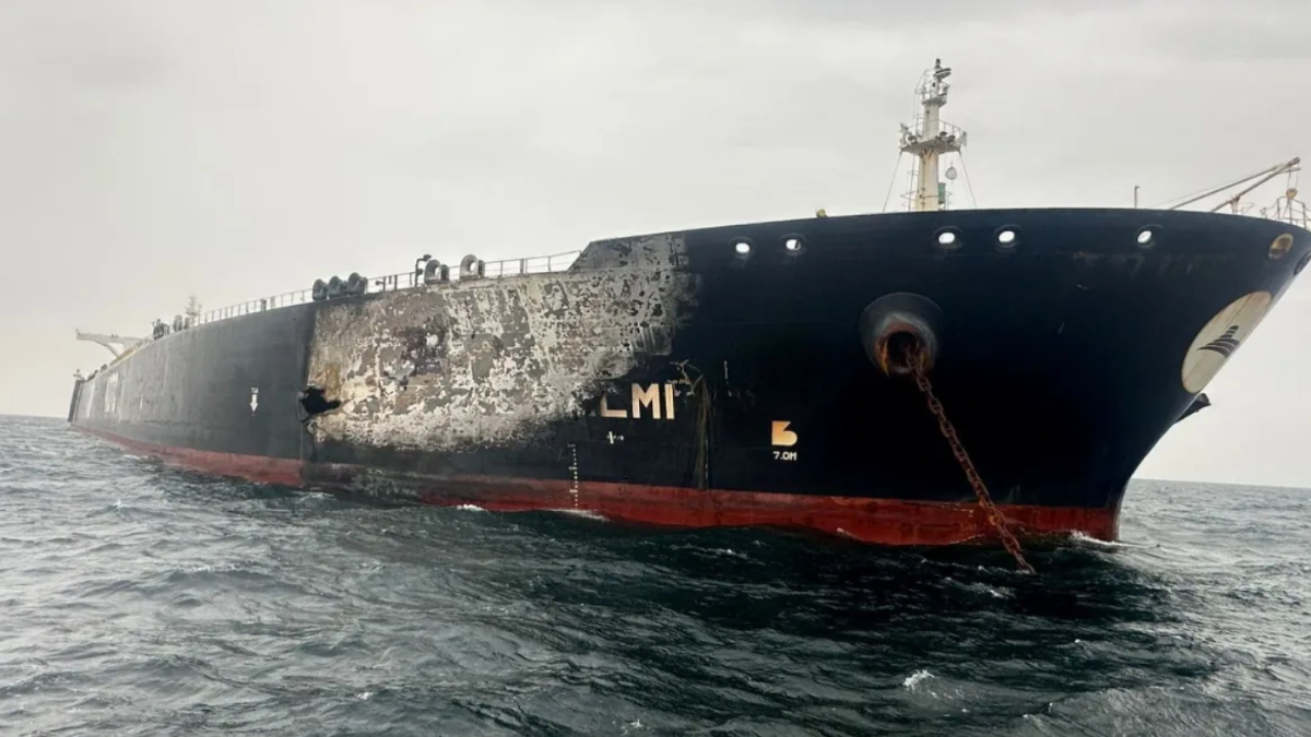 Hürmüz Boğazı'nda 20 bin denizci yaşam mücadelesi veriyor