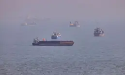 Hürmüz Boğazı'nda bir petrol tankeri vuruldu