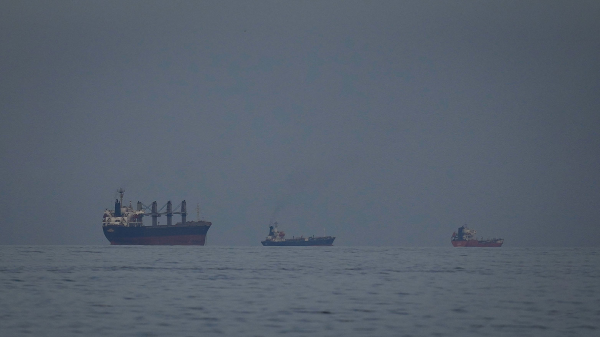 Hürmüz Boğazı'nda Hint gemilerine saldırı