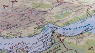 Hürmüz'de LNG trafiği durdu: Tankerler rotayı Katar'a çevirdi