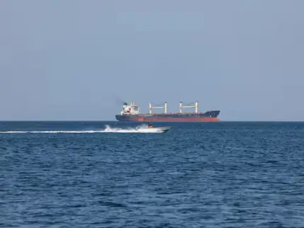 Hürmüz’de savaş sonrası en yüksek ticari gemi geçişi